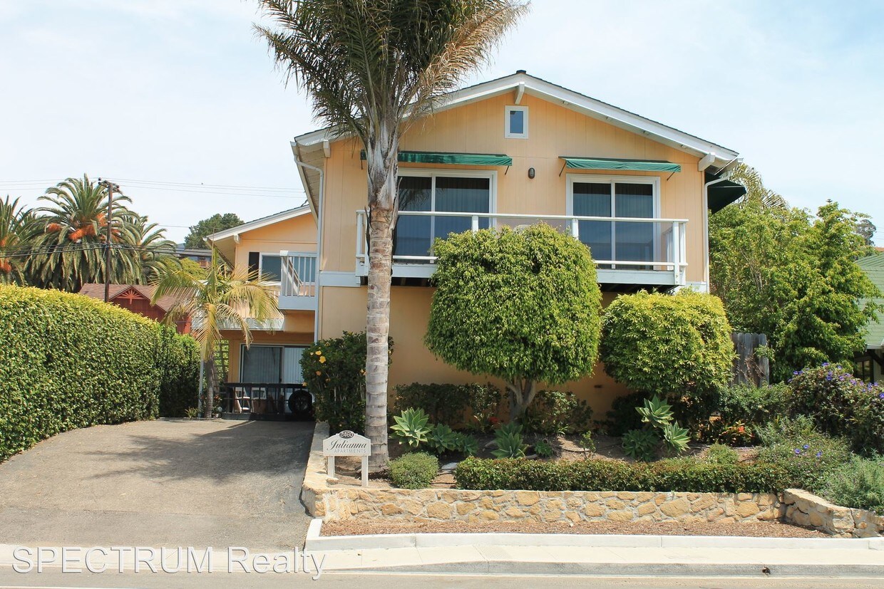 Foto principal - 2460 Lillie Ave