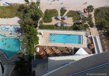 Foto del edificio - 17315 Collins Ave