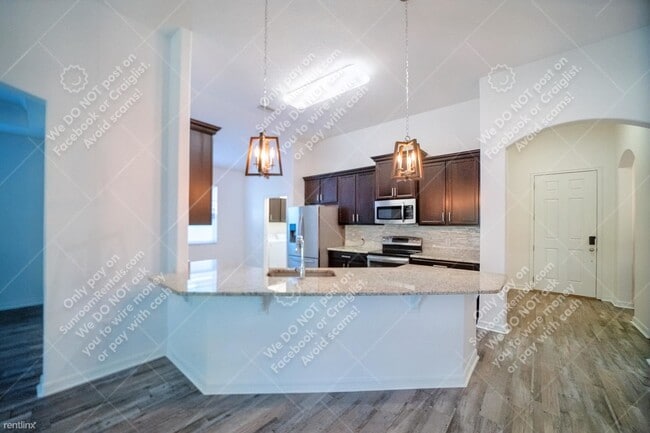 Building Photo - 4 br, 2 bath House - 32803 Grantman Dr