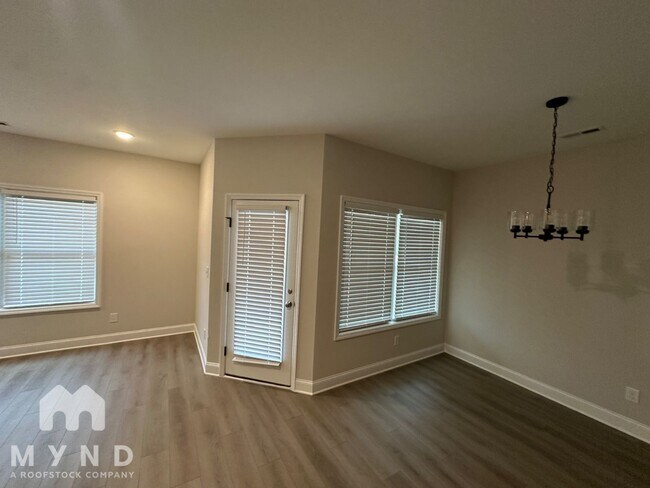 Foto del edificio - 149 Rose Vly Dr