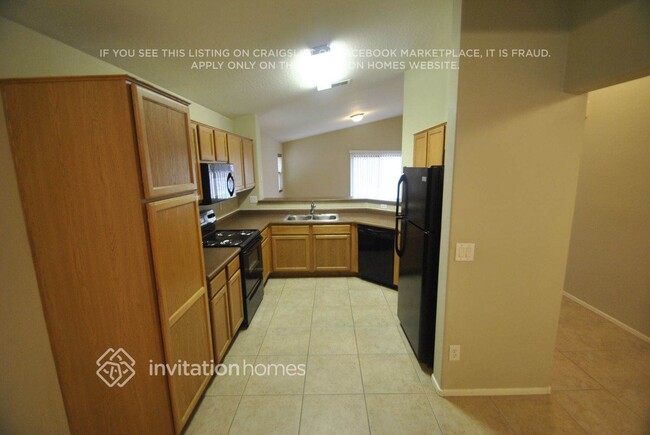 Foto del edificio - 25704 W St Kateri Dr