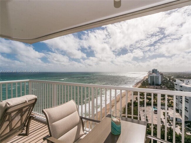 Foto del edificio - 1370 S Ocean Blvd