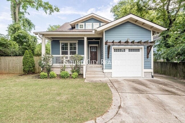 Photo - 606B Eastboro Dr House