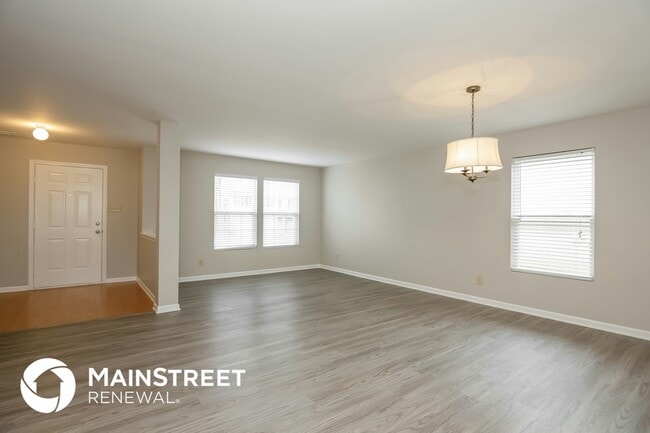 Building Photo - 3325 Aldwych Way