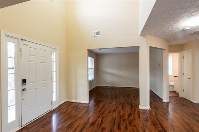 Building Photo - 778 Roxholly Ln NE