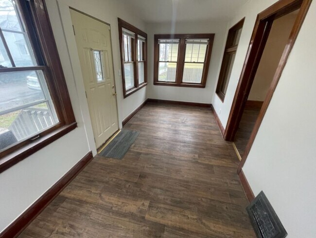 Foto del edificio - 1237 Albemarle St