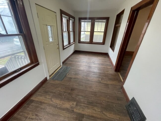 Building Photo - 1237 Albemarle St