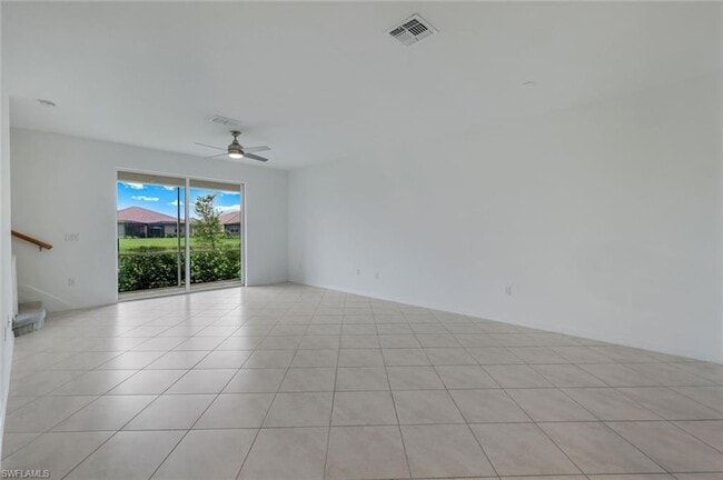 Building Photo - 2858 Blossom Wy