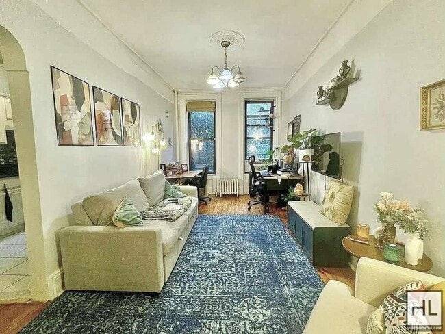 Building Photo - 6 AVENUE Building Photo - 6 AVENUE