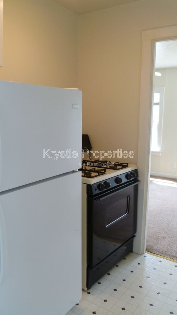 Foto del edificio - 322 Evans Ave