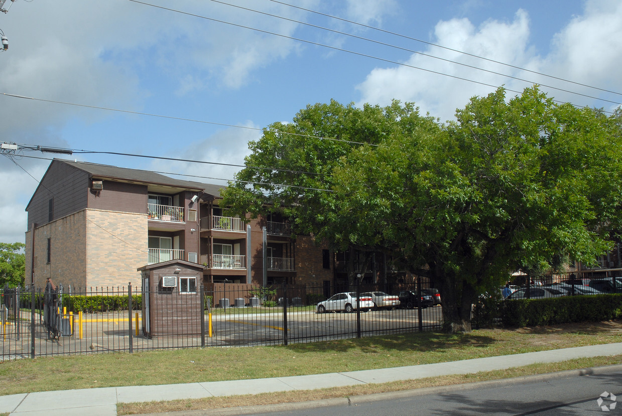 Primary Photo - Anna Dupree Terrace