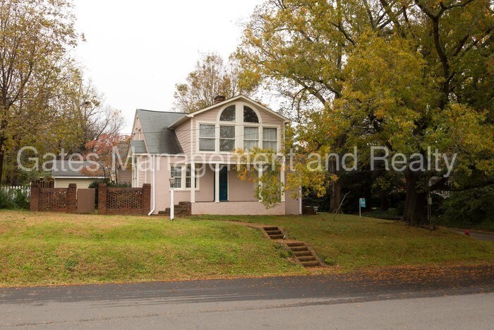 Primary Photo - Lovely duplex in Historic Hillsborough
