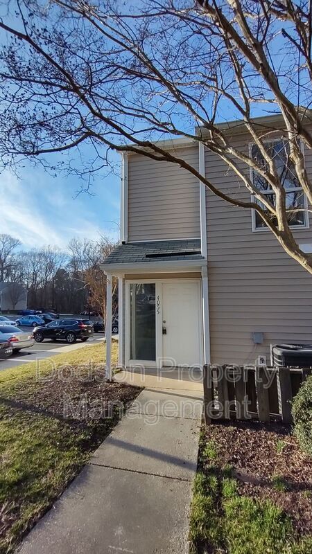 Building Photo - 4055 Midlands Rd