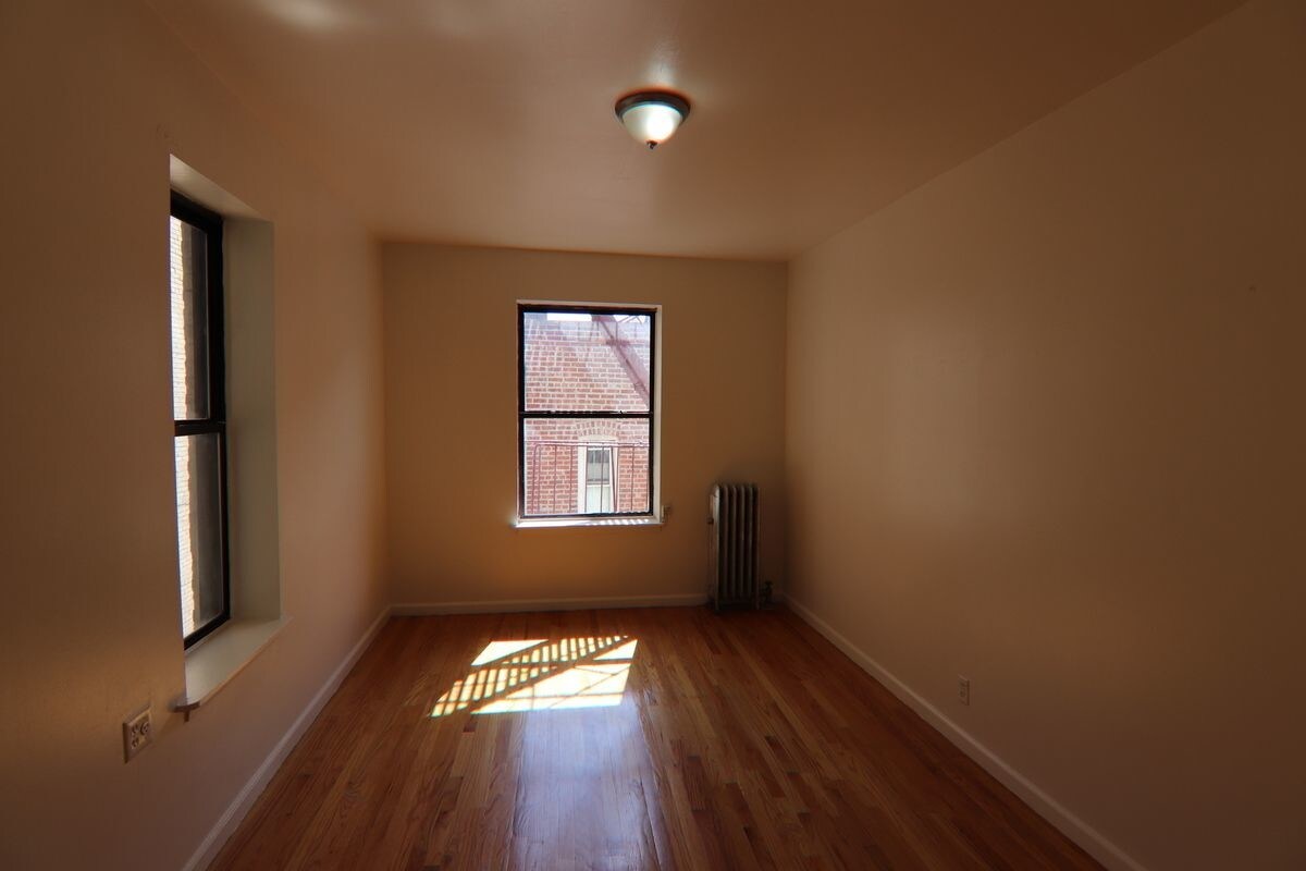 Foto principal - 49 Seaman Ave
