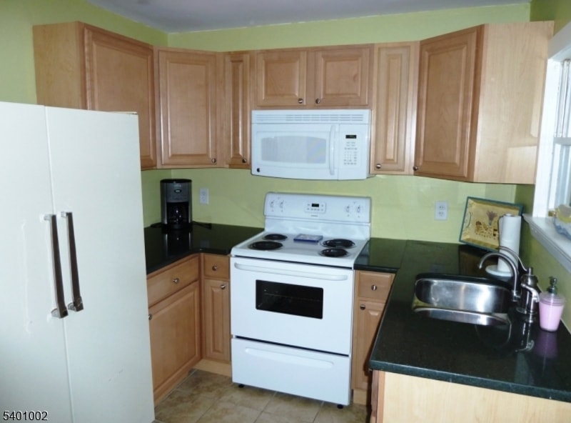 Foto del edificio - 2 Hickory St