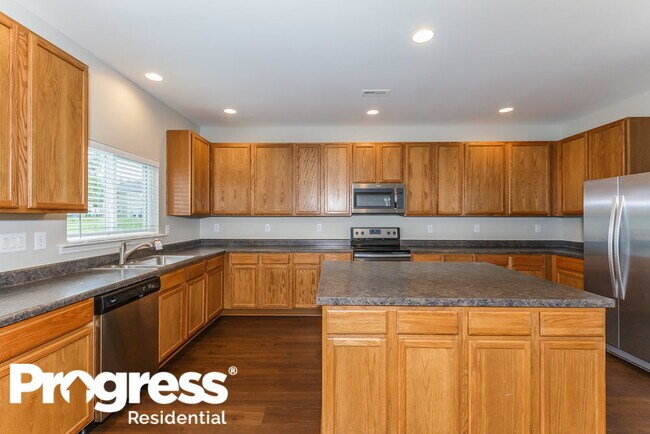 Building Photo - 4385 Stone Mountain Dr
