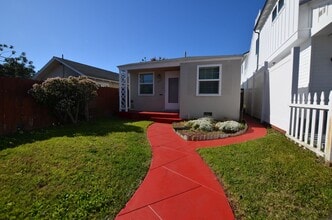 Building Photo - 372 I Ave