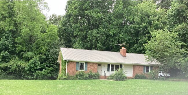 Building Photo - 19317 Old Statesville Rd