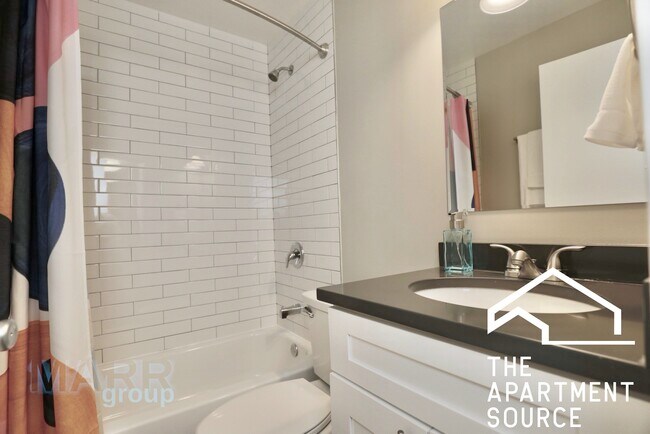 Foto del edificio - 5115 N Sheridan Rd