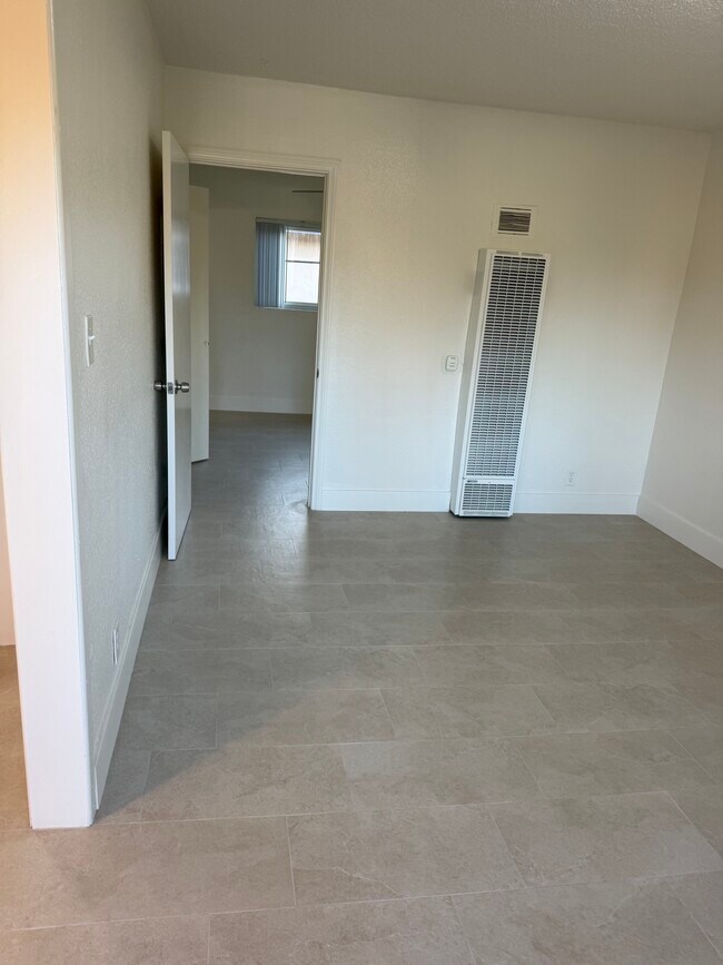 Foto del edificio - Palm Court Apartments