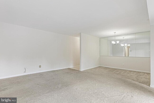 Foto del edificio - 5476 Cedar Ln
