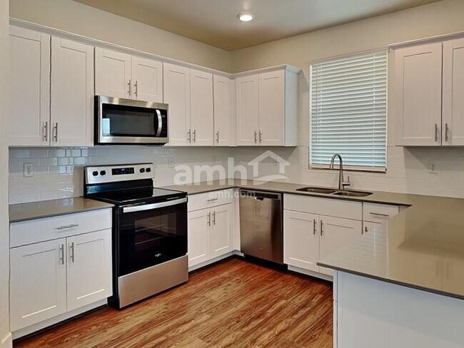 Foto del edificio - 21536 S 231st St