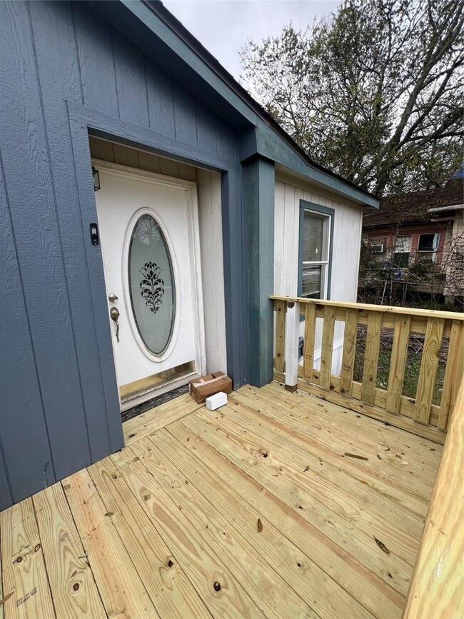 Building Photo - 2350 FM 980