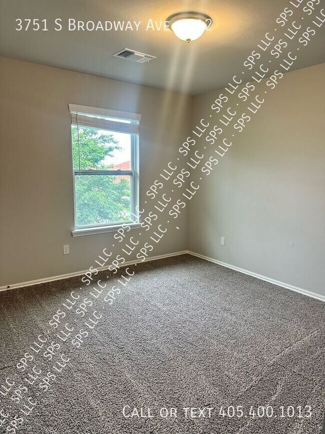 Foto del edificio - 3751 S Broadway Ave