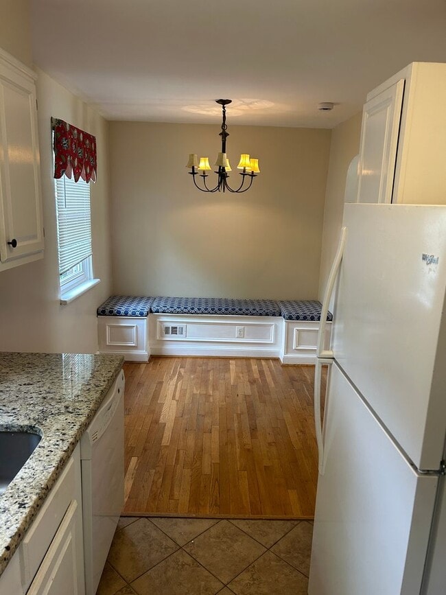 Building Photo - 4br 3Ba Silver Spring Cape Cod