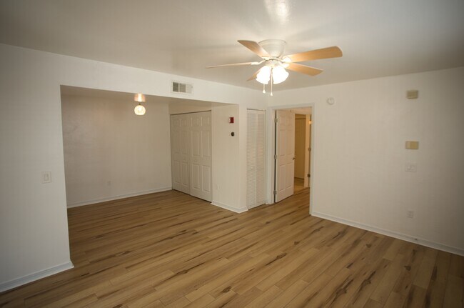 Foto del edificio - 2360 SW Archer Rd