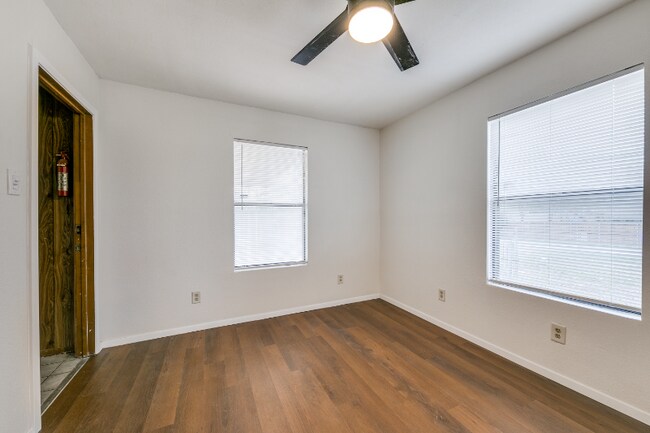 Building Photo - 2509 Valwood Pkwy
