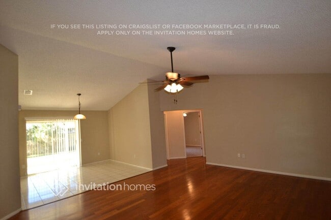 Building Photo - 756 Leeward Rd