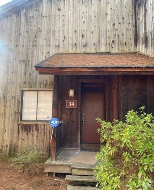 Building Photo - 34 Quail Run