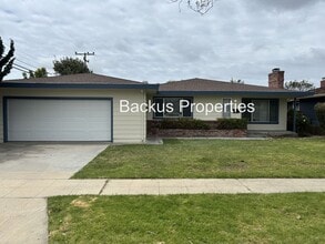 Building Photo - 996 Junipero Way