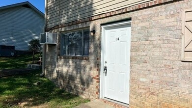 Building Photo - 210 Hendricks Blvd