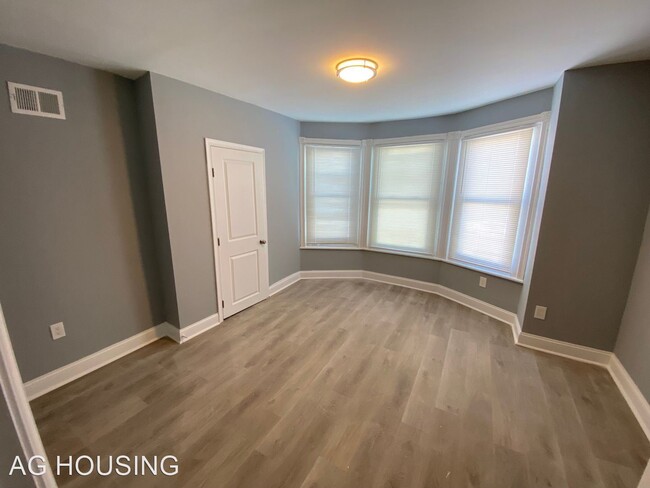 Building Photo - 3 br, 1.5 bath House - 5552 Walton Ave