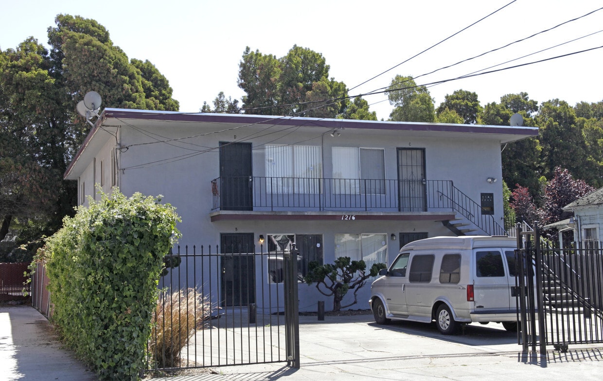 Primary Photo - 1216 73rd Ave