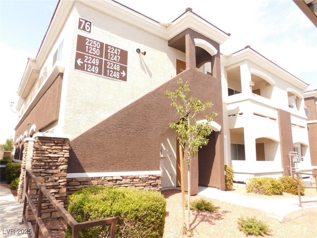 Foto principal - 9303 Gilcrease Ave