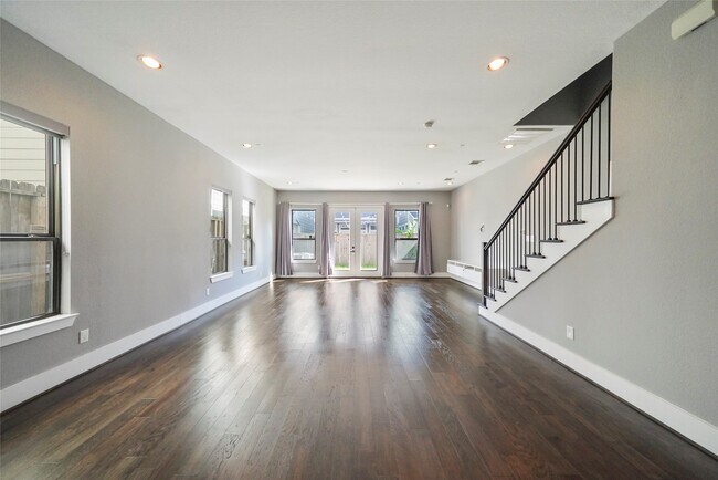 Building Photo - 4123 Eigel St