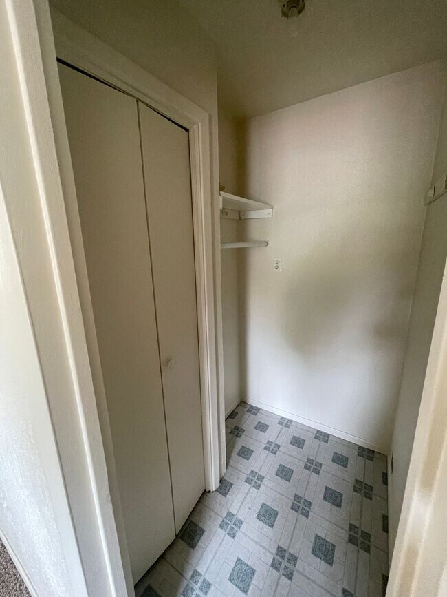 Foto del edificio - Nice 3 Bedroom/1.75 Bath home located off ...