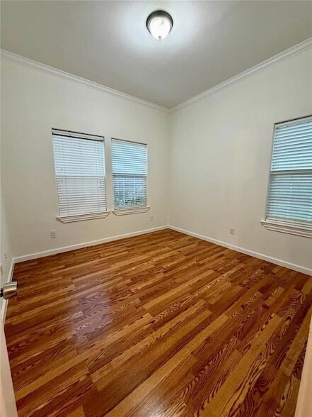 Foto del edificio - 398 Mesa Dr