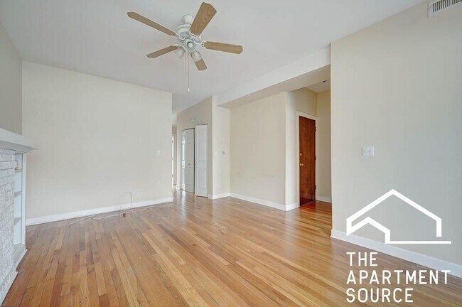 Foto del edificio - 4546 N Western Ave