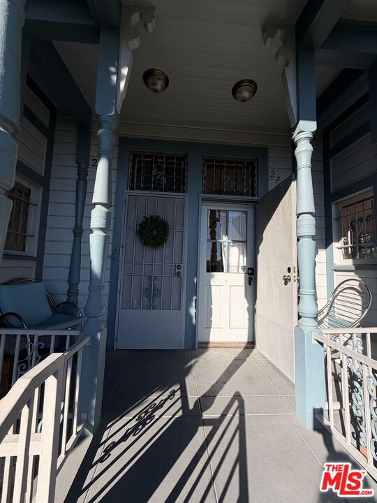 Foto del edificio - 275 Belmont Ave