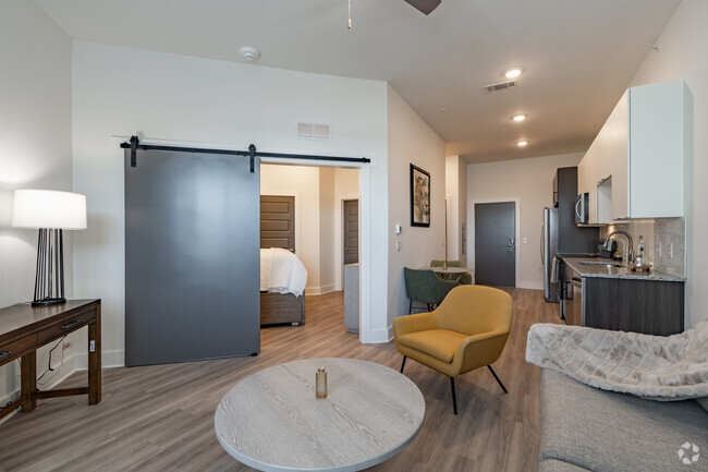 1BR, 1BA - 624SF - The Oliver Luxury Apartments