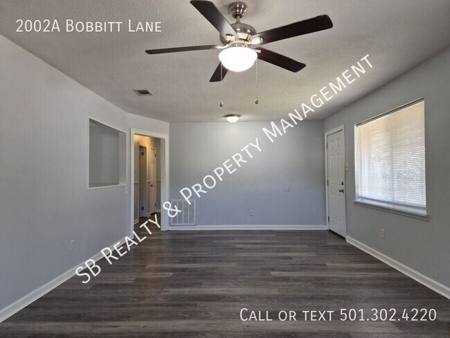 Foto del edificio - 2002 Bobbitt Ln