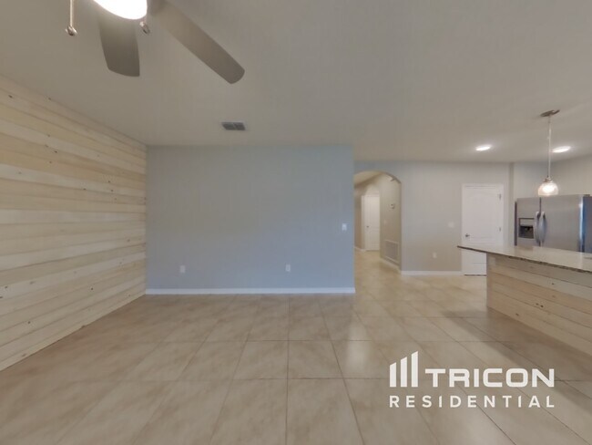 Foto del edificio - 340 Spruce Pine Dr