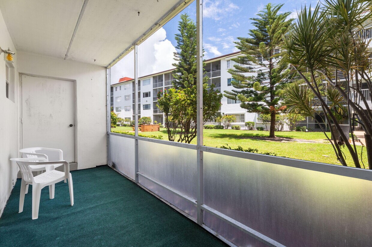 Primary Photo - 4500 N Flagler Dr