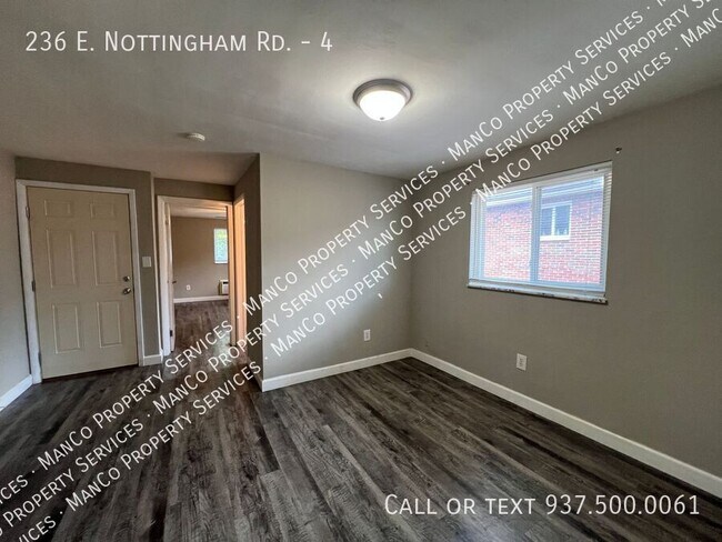 Foto del edificio - 236 E Nottingham Rd