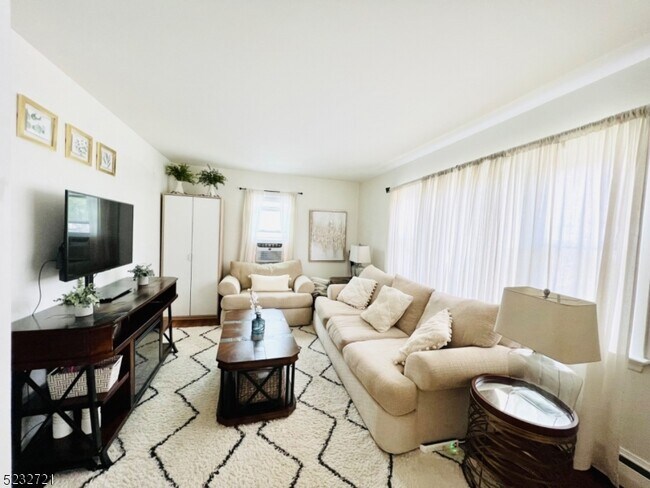 Foto del edificio - 44 Barbara St