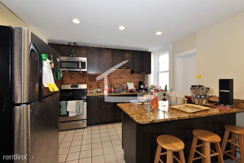 Foto principal - 5 br, 4 bath House - 18 Bennett St House